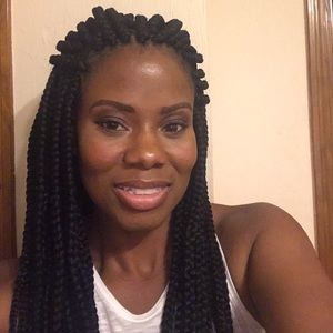 Meet your Posher, Alia